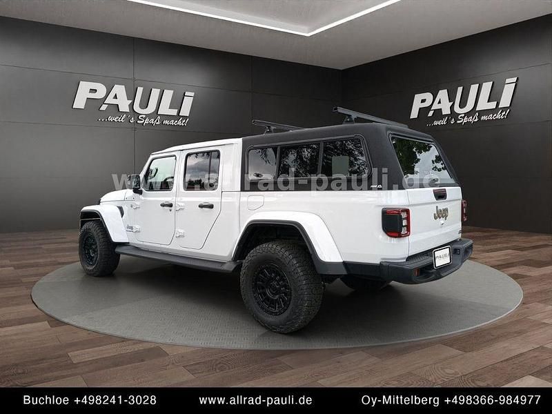 Gebraucht Jeep Gladiator Overland 264 PS (194 kW) 2023 Bright white Pickup