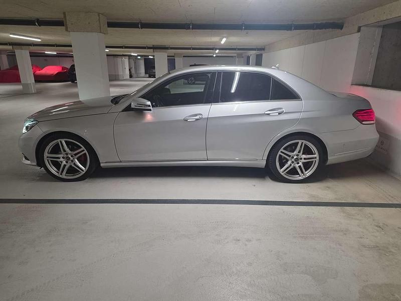 Gebraucht Mercedes E220 Edition 170 PS (125 kW) 2015 Silber Limousine