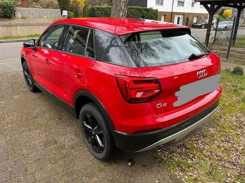 Gebraucht Audi Q2 Design 116 PS (85 kW) 2019 Rot SUV