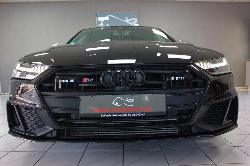 Gebraucht Audi S7 Ambiente 349 PS (256 kW) 2020 Mythosschwarz met (metallic) Kleinwagen