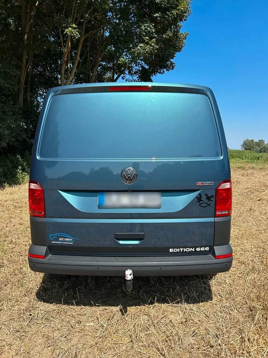 Gebraucht VW Transporter 150 PS (110 kW) 2019 Grün Van