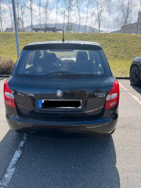 Gebraucht Skoda Fabia 60 PS (44 kW) 2009 Schwarz Kleinwagen