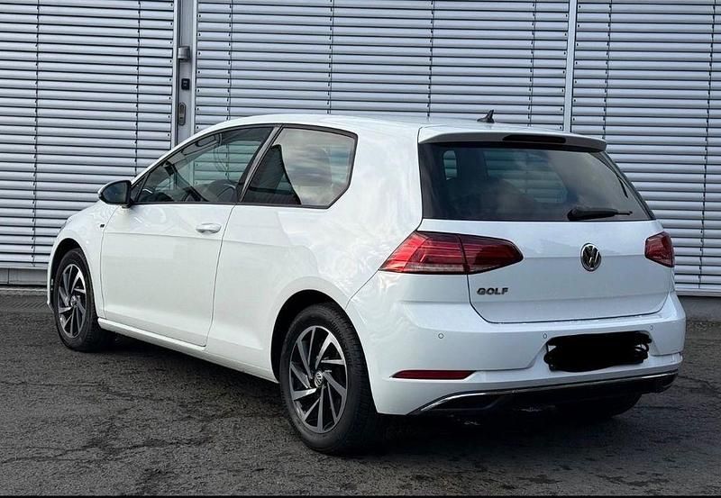 Gebraucht VW Golf VII Join 116 PS (85 kW) 2018 Weiß Kleinwagen