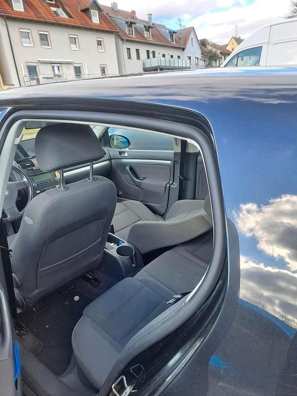 Gebraucht VW Golf V 112 PS (82 kW) 2008 Schwarz Kleinwagen