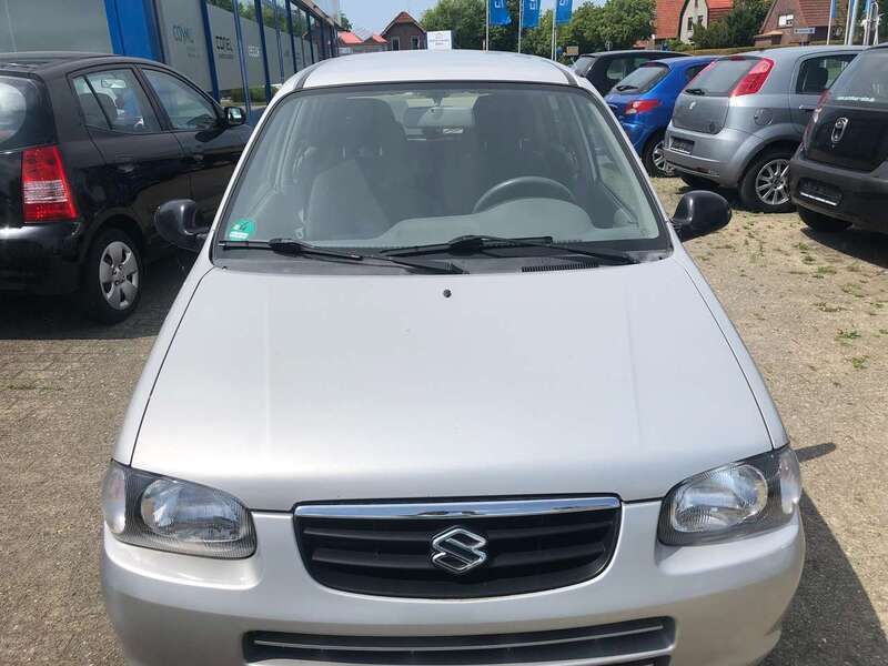Silber Gebraucht 2004 Suzuki Alto Comfort Kleinwagen | 3.950 € (Etwas zu teuer) - Bild 1/4