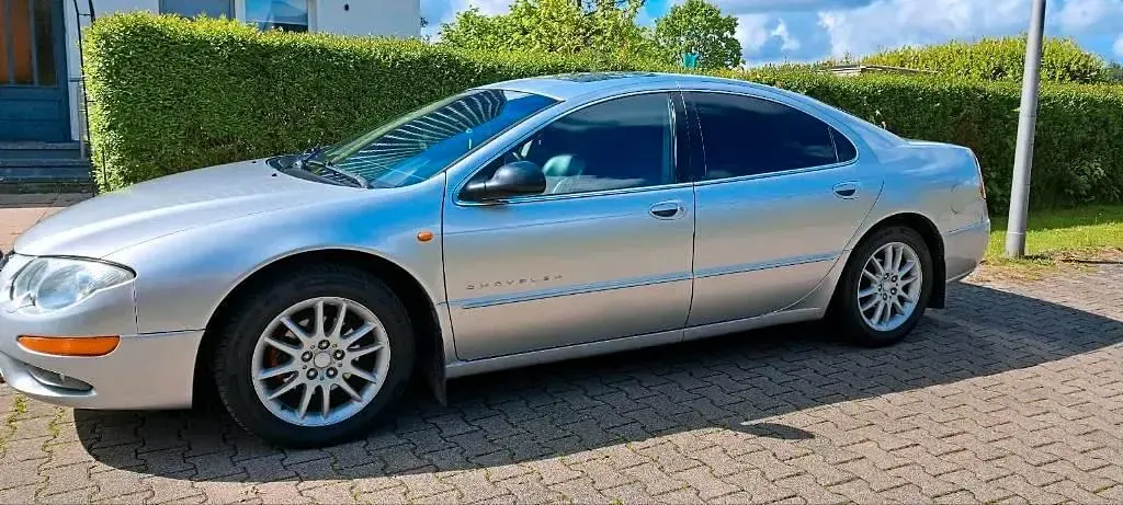 Używany Chrysler 300M 256 KM (188 kW) 2000 Srebrny Sedan/Limuzyna