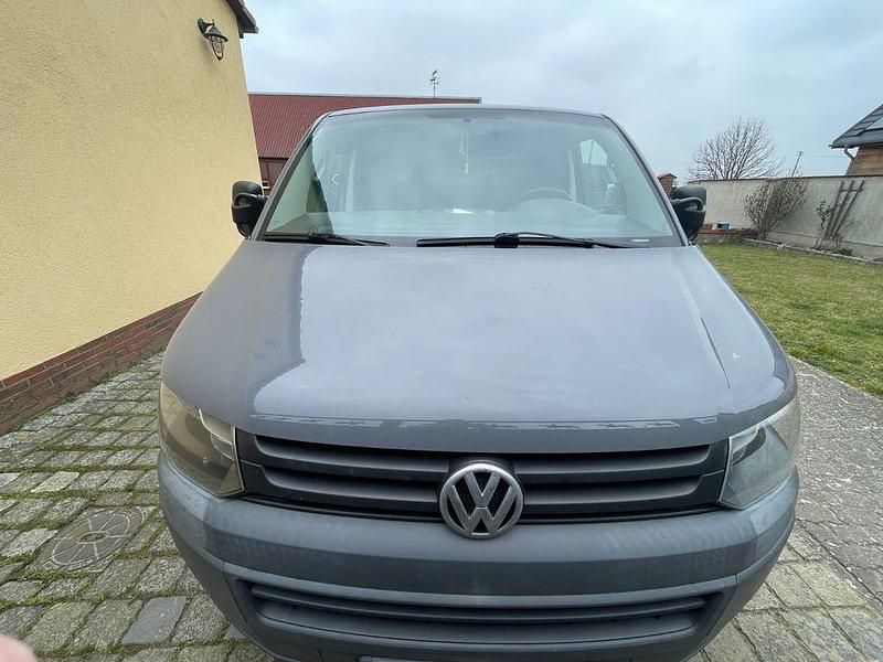 Gebraucht VW T5 179 PS (131 kW) 2013 Grau Van