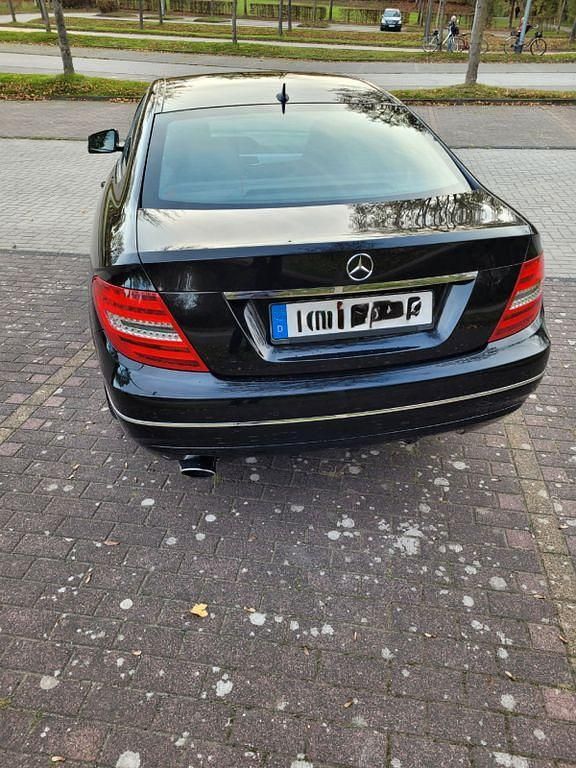 Gebraucht Mercedes C220 170 PS (125 kW) 2013 Schwarz Coupé
