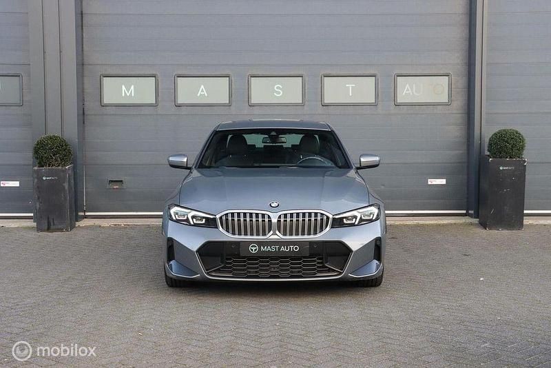 Gebraucht BMW 318 Performance 156 PS (114 kW) 2024 Grau Limousine