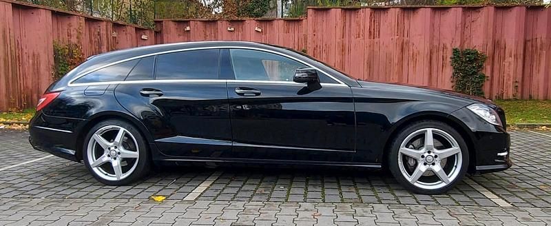 Schwarz Gebraucht 2013 Mercedes CLS350 Shooting Brake AMG Kombi | 12.800 € (Fairer Preis) - Bild 1/4