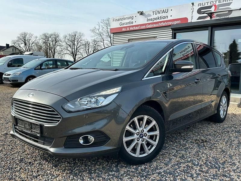 Gebraucht Ford S-MAX Titanium 150 PS (110 kW) 2015 Grau Van / Kleinbus