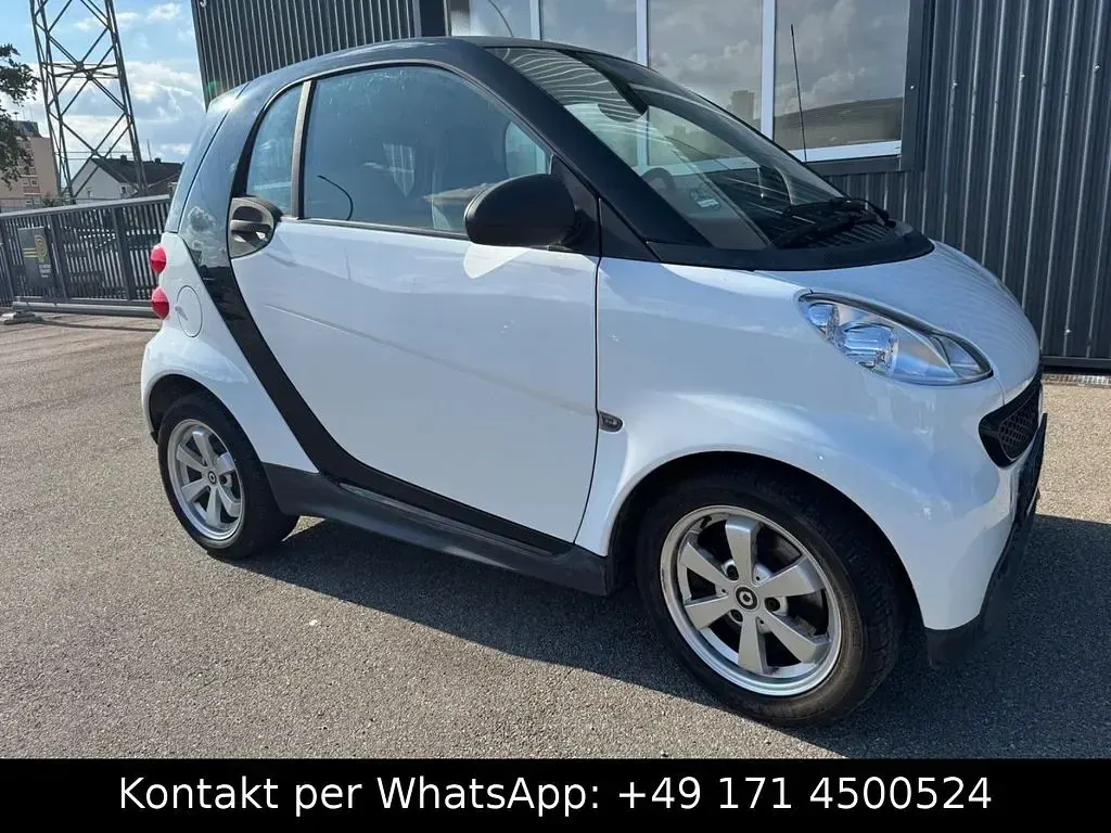 Gebraucht Smart ForTwo Coupé 61 PS (44 kW) 2012 Schwarz Coupé