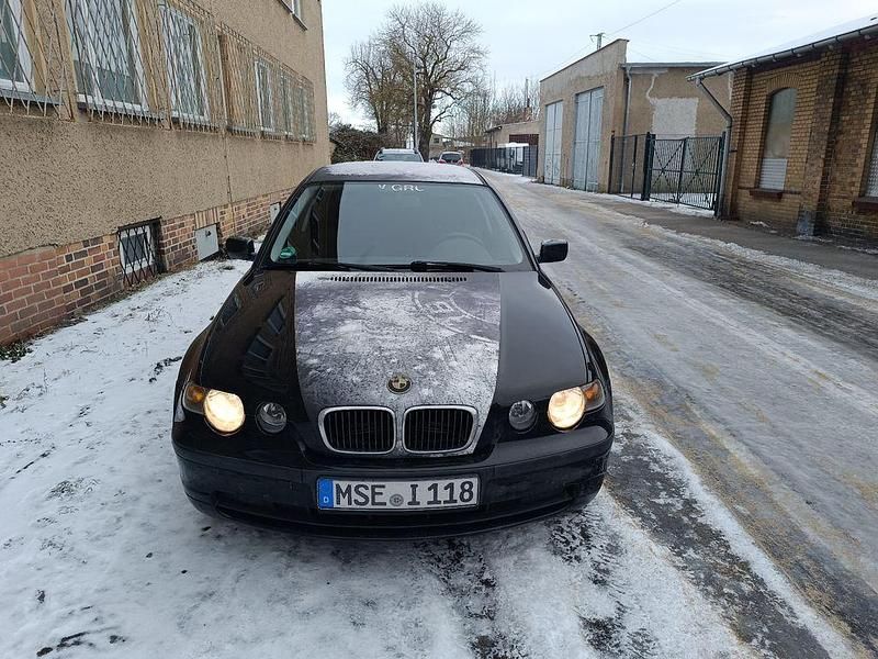 Gebraucht BMW 316 116 PS (85 kW) 2003 Schwarz Limousine