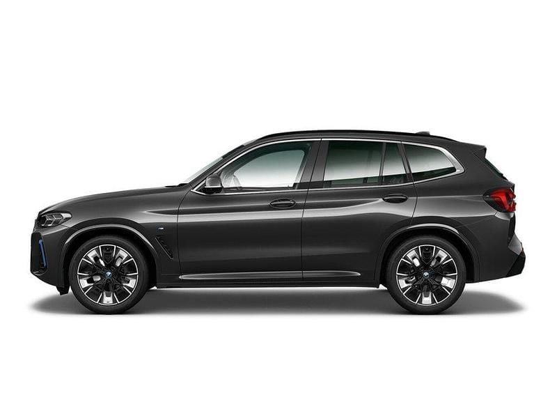 Gebraucht BMW iX3 Impressive 210 kW (286 PS) 2024 Sophistograu brillanteffekt metalli SUV