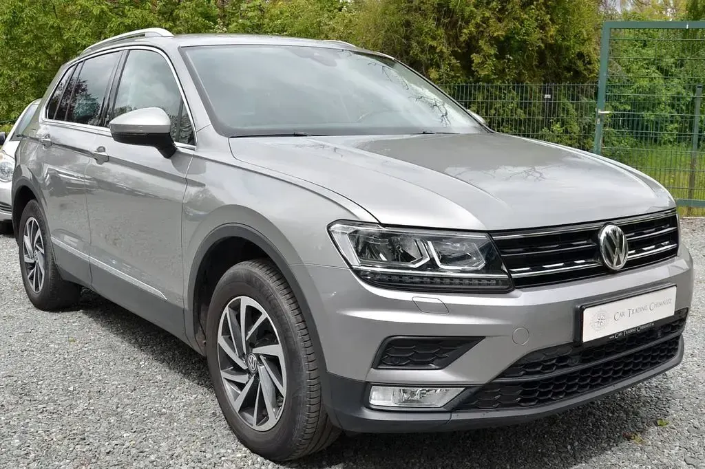 Używany VW Tiguan 179 KM (131 kW) 2017 Srebrny SUV