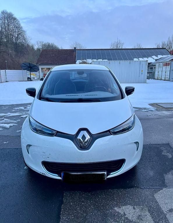 Weiß Gebraucht 2013 Renault Zoe Intens Kleinwagen | 5.500 € (Guter Preis) - Bild 1/4