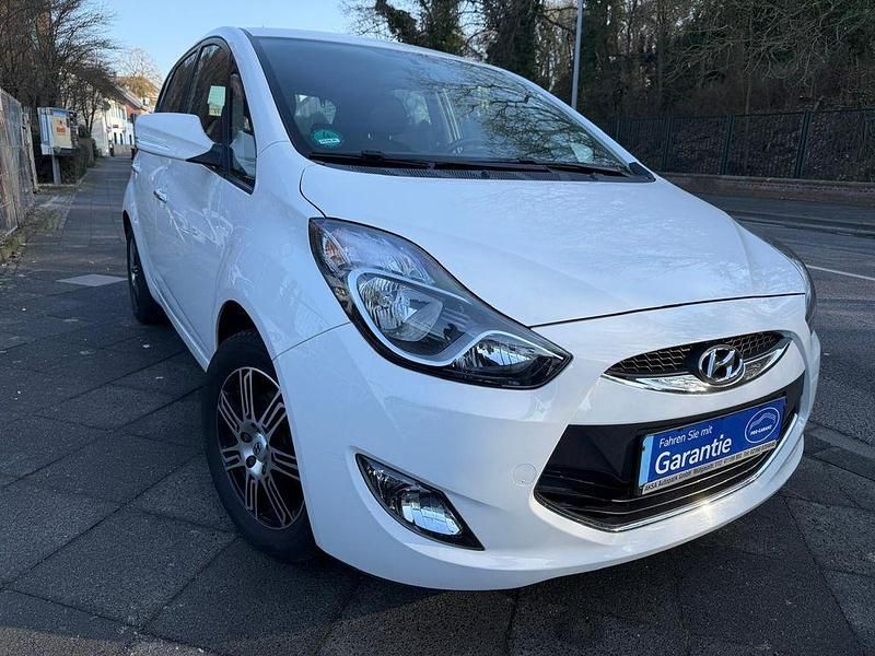 Gebraucht Hyundai ix20 Classic 90 PS (66 kW) 2012 Weiß Kleinwagen