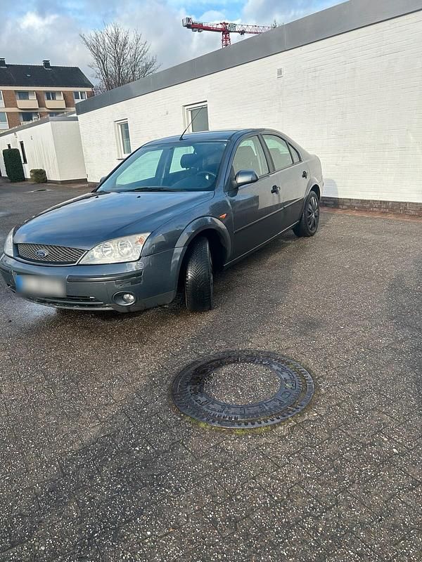 Gebraucht Ford Mondeo 110 PS (80 kW) 2002 Grau Limousine