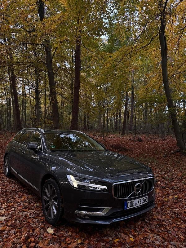 Gebraucht Volvo V90 150 PS (110 kW) 2018 Andere farben Kombi