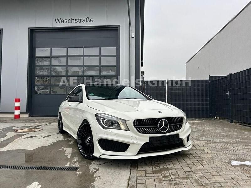 Gebraucht Mercedes CLA250 AMG line 211 PS (155 kW) 2015 Calcitweiss  unilack Limousine