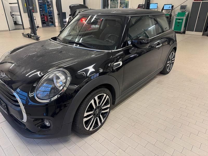 Gebraucht Mini ONE 102 PS (75 kW) 2019 Schwarz Kleinwagen