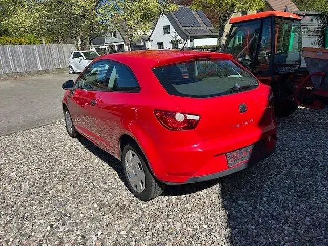 Second-hand Seat Ibiza 69 CP (50 kW) 2013 Roșu Hatchback