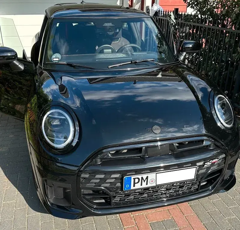 Gebraucht Mini John Cooper Works 156 PS (114 kW) 2025 Schwarz Kleinwagen