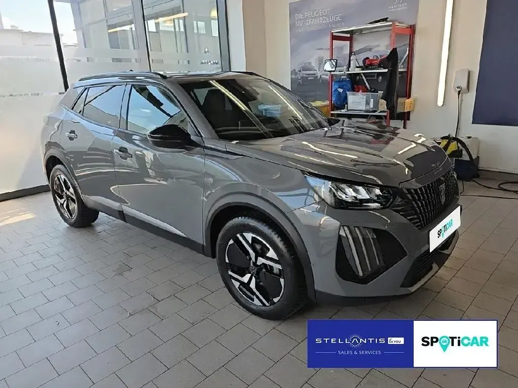 Gebraucht Peugeot 2008 Allure 131 PS (96 kW) 2024 Grau SUV