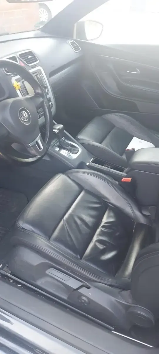 Gebraucht VW Eos 140 PS (102 kW) 2010 Schwarz Cabrio