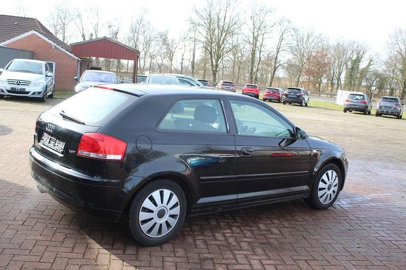 Gebraucht Audi A3 Attraction 125 PS (91 kW) 2008 Schwarz Kleinwagen