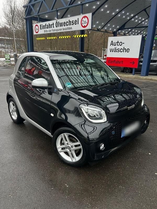 Gebraucht Smart ForTwo Coupé 60 kW (82 PS) 2021 Schwarz Coupé
