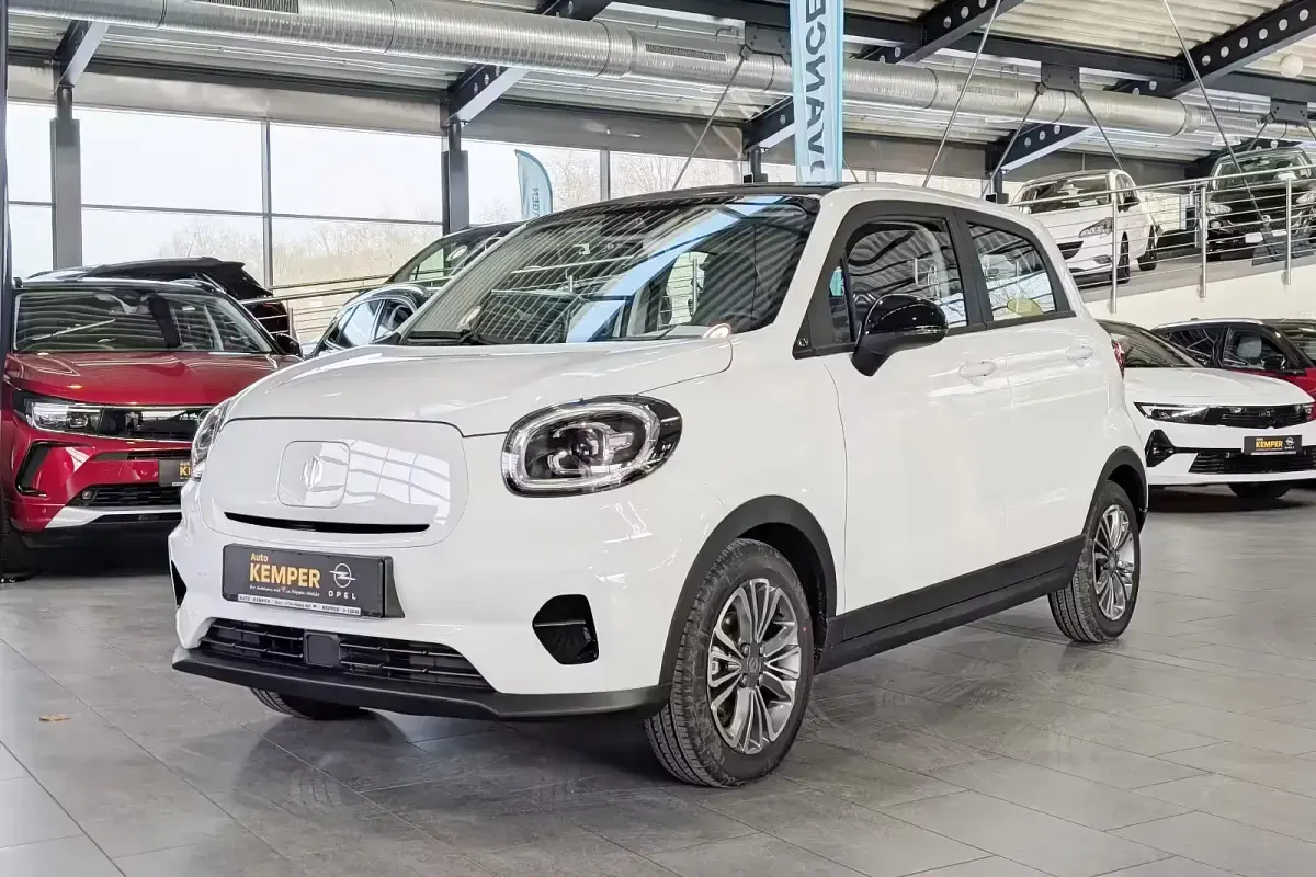 Neu Leapmotor T03 69 kW (95 PS) 2026 Weiß Kleinwagen