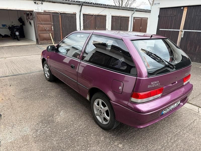 Gebraucht Suzuki Swift 53 PS (38 kW) 1997 Violet Kleinwagen