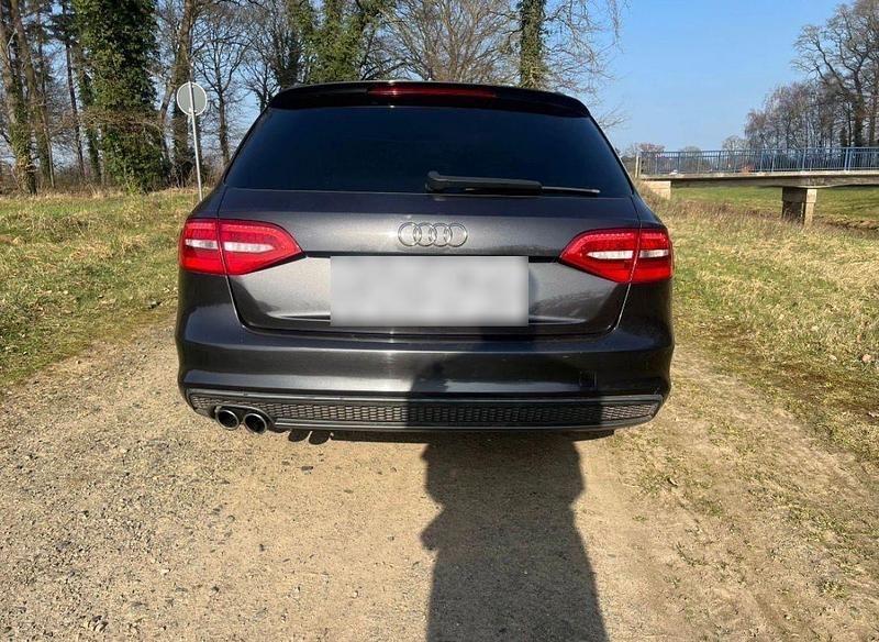 Gebraucht Audi A4 S-Line 150 PS (110 kW) 2014 Grau Kombi