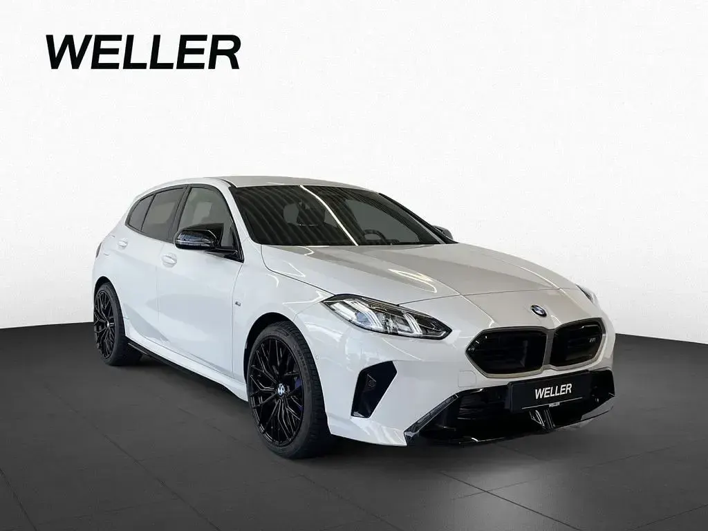 Gebraucht BMW M135 M Sport 300 PS (220 kW) 2025 Weiß Kleinwagen