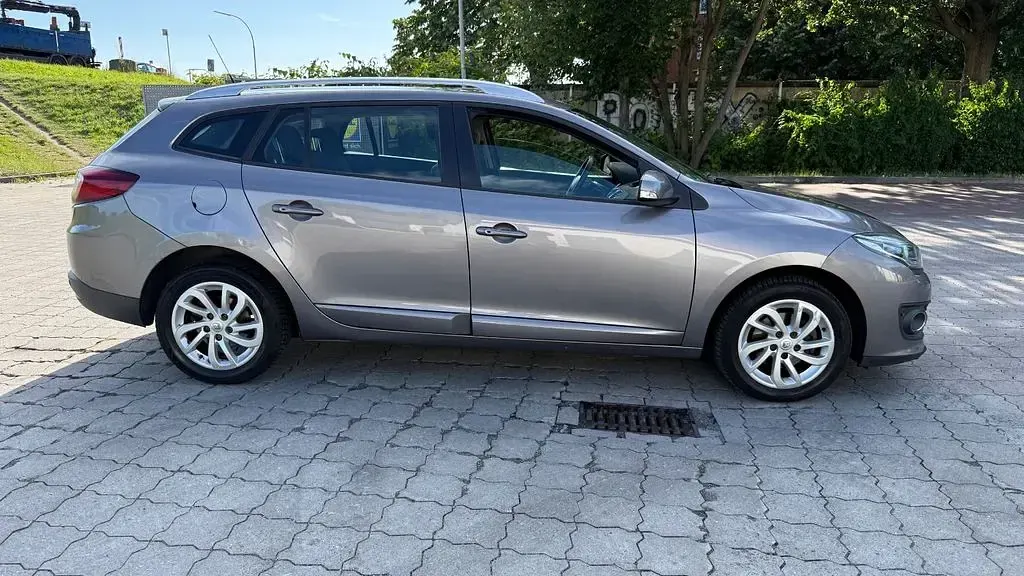 Gebraucht Renault Mégane III Bose Edition 110 PS (80 kW) 2013 Grau Limousine