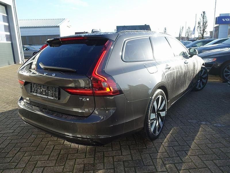 Gebraucht Volvo V90 Plus 398 PS (292 kW) 2025 Grau Kombi