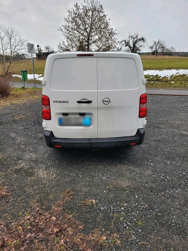 Gebraucht Opel Vivaro 150 PS (110 kW) 2021 Weiß Van / Kleinbus