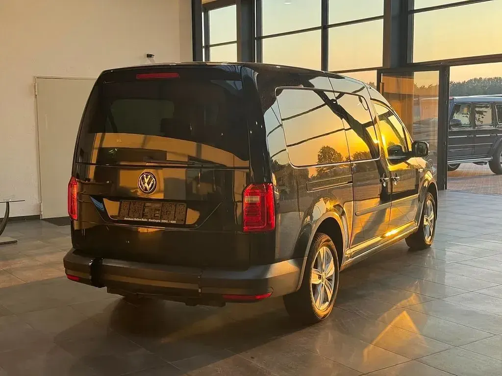 Gebraucht VW Caddy Maxi 102 PS (75 kW) 2019 Schwarz Van / Kleinbus
