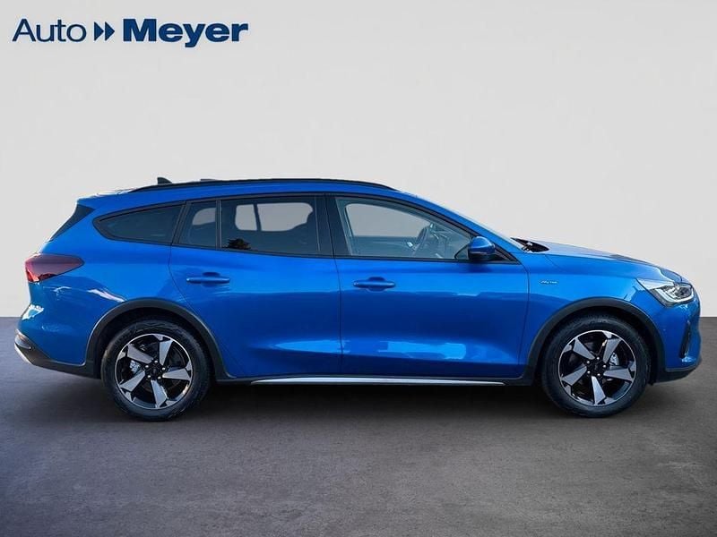 Gebraucht Ford Focus Active X 125 PS (91 kW) 2024 Blau Limousine
