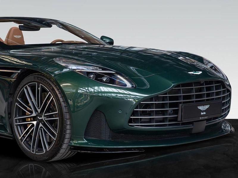 Gebraucht Aston Martin DB12 680 PS (500 kW) 2025 Grün Cabrio