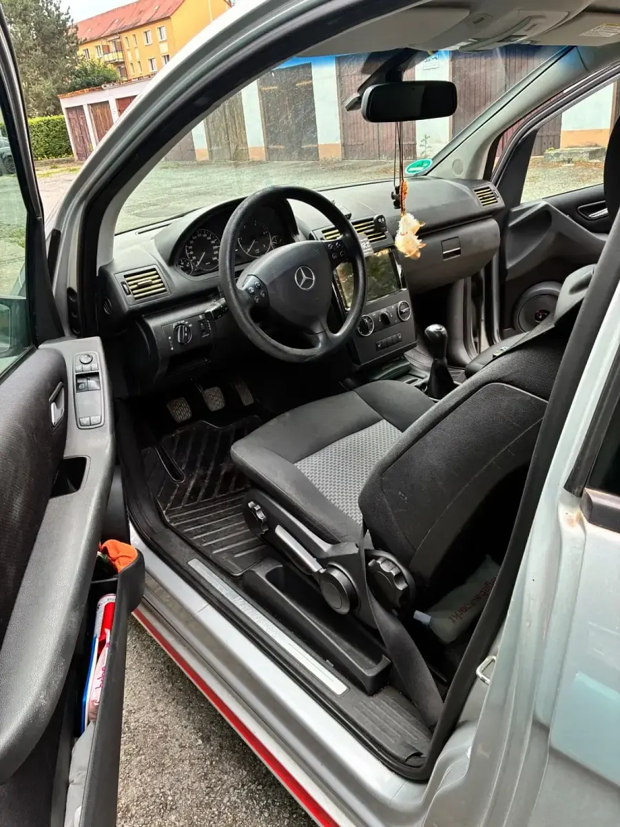 Gebraucht Mercedes A160 82 PS (60 kW) 2007 Silber Coupé