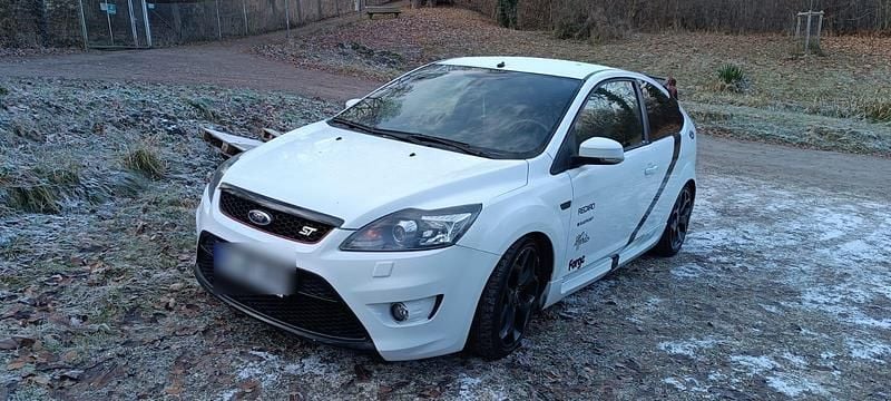 Gebraucht Ford Focus ST 280 PS (205 kW) 2008 Weiß Coupé