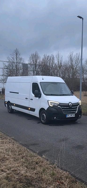 Weiß Gebraucht 2023 Renault Master Limousine | 21.250 € (Etwas zu teuer) - Bild 1/4