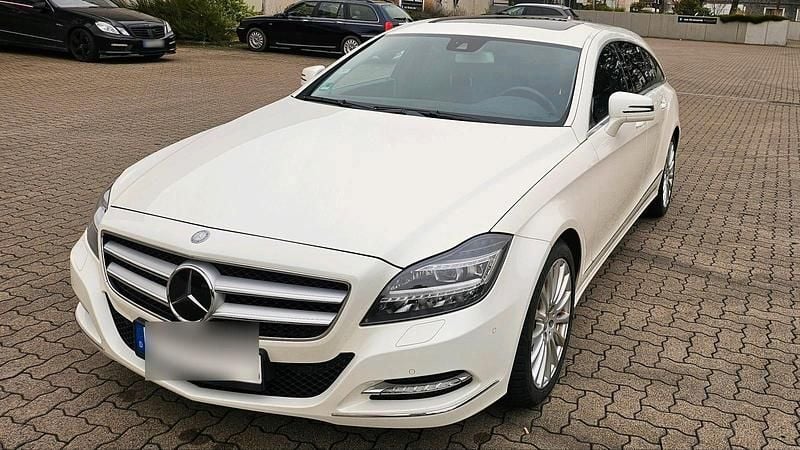 Gebraucht Mercedes CLS350 265 PS (194 kW) 2013 Weiß Limousine