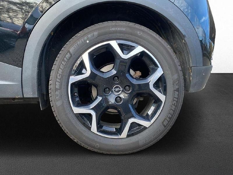 Gebraucht Opel Mokka-e Ultimate 100 kW (136 PS) 2022 Diamant schwarz/karbon schwarz SUV