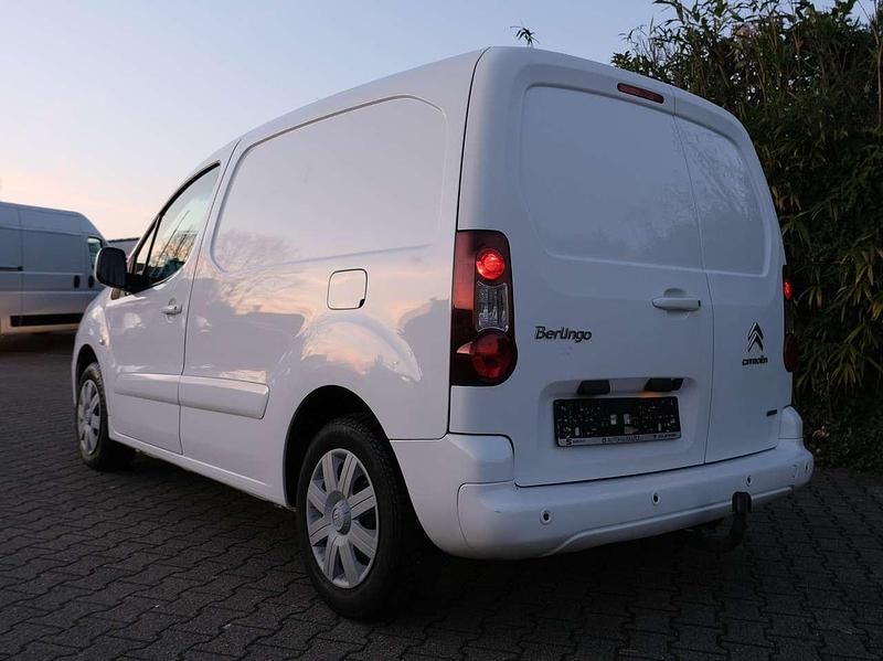 Gebraucht Citroën Berlingo Proline 99 PS (72 kW) 2017 Lack weiss banquise/deckende Van / Kleinbus