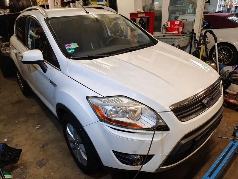 Gebraucht Ford Kuga 205 PS (150 kW) 2009 Weiß SUV
