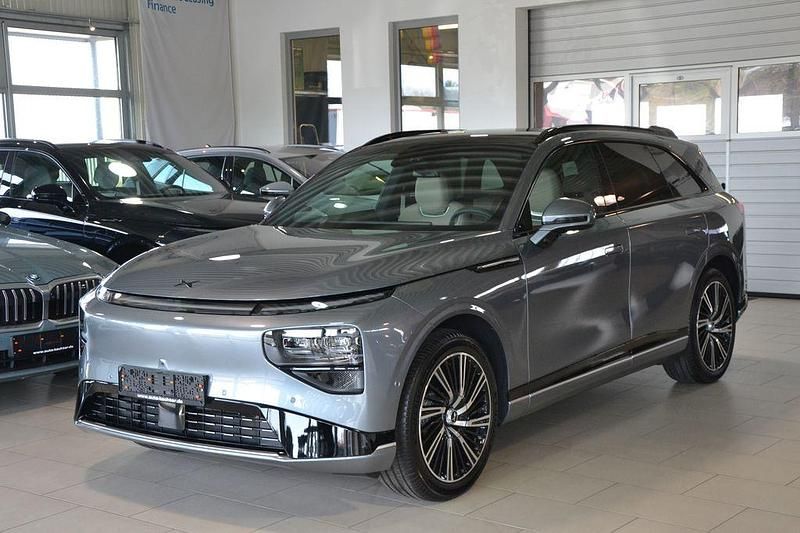 Neu XPENG G9 AWD Performance 422 kW (575 PS) 2026 Grau SUV