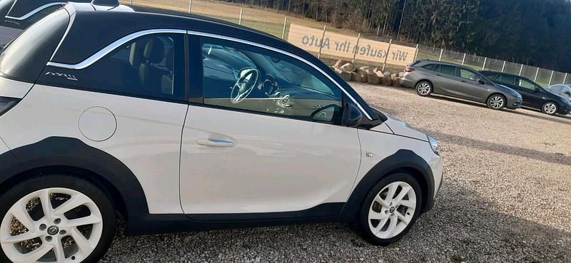 Gebraucht Opel Adam Rocks Rocks 87 PS (63 kW) 2017 Weiß Kleinwagen